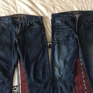Men’s AE jeans.